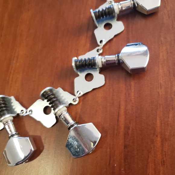 Tuning Peg Collar Statement Necklace - Picture 3 of 6